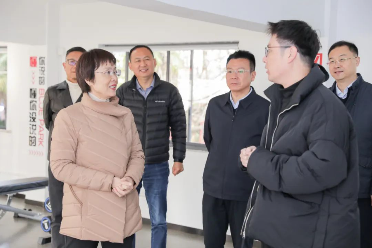 屏幕截图 2025-02-20 100105.png